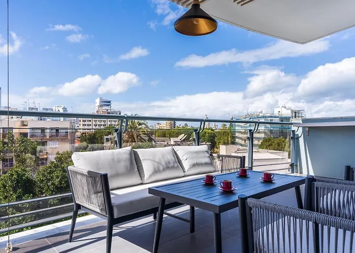 Luxury Family Penthouse In * Nicosie